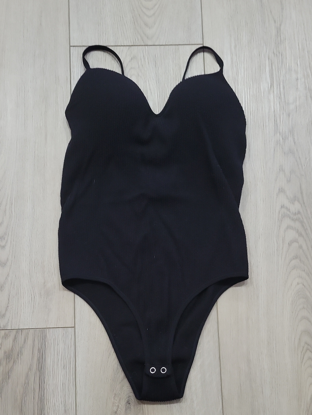 Black Ribbed V-Neck Bodysuit with Padding And Thin Straps